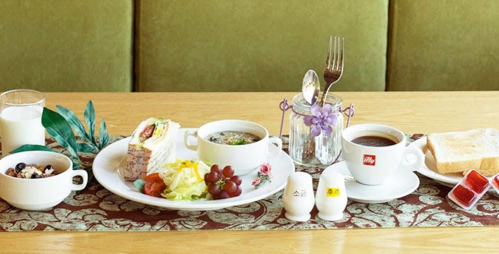 Famille Spa Resort Согвипхо Экстерьер фото